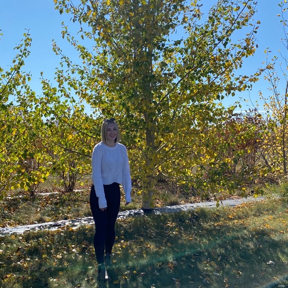 Meet your Posher, Chelsey - Picture 1 of 1